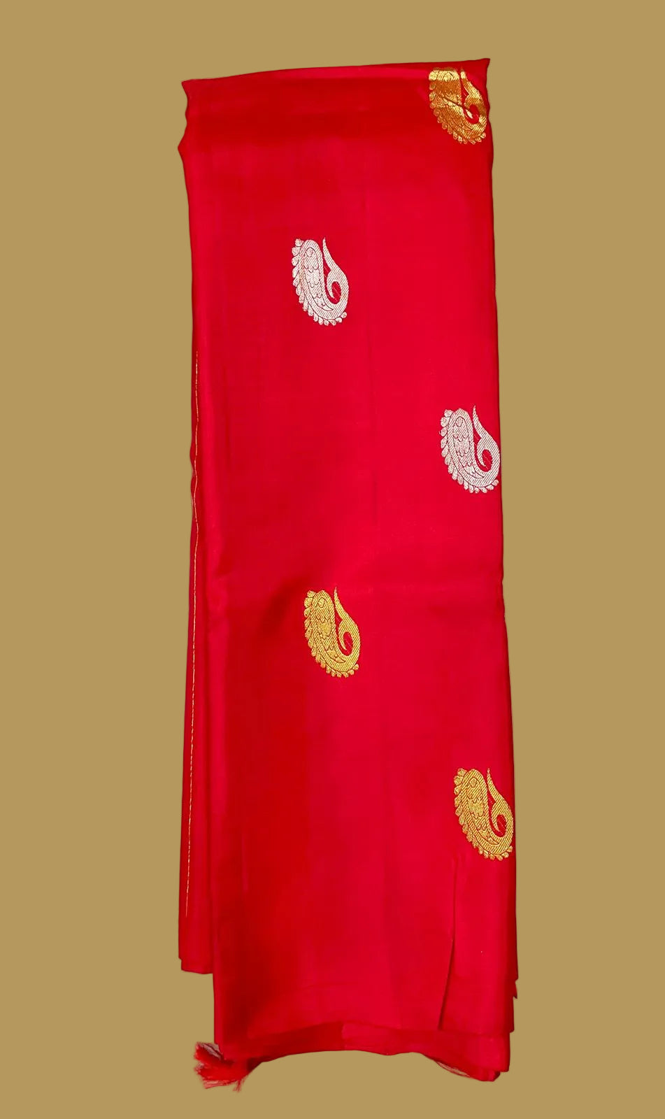 Red Borderless Pure Kanjeevaram Silk Saree with Gold & Silver Peacock Zari Butis