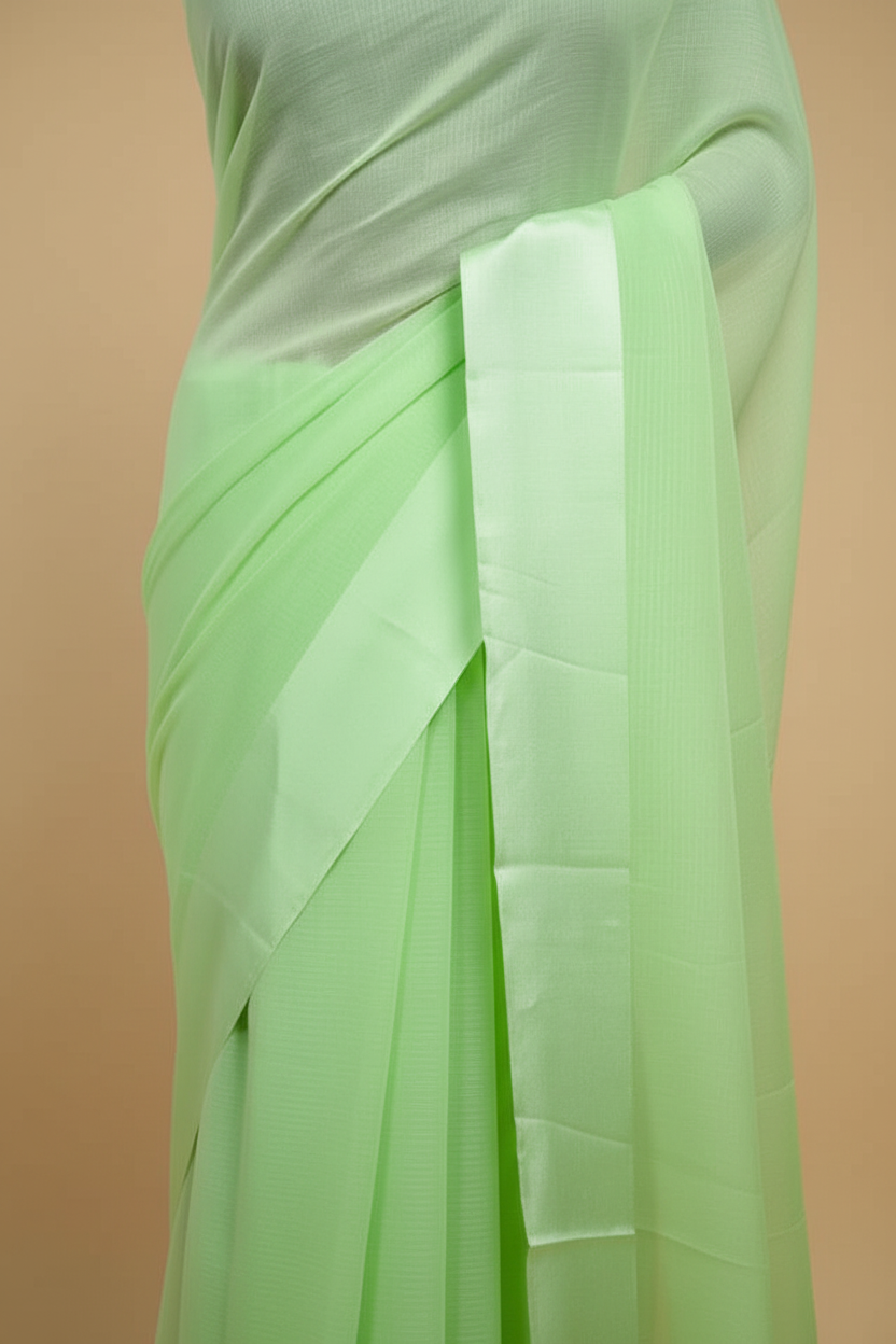 Mint Green - Mannequin Close-up